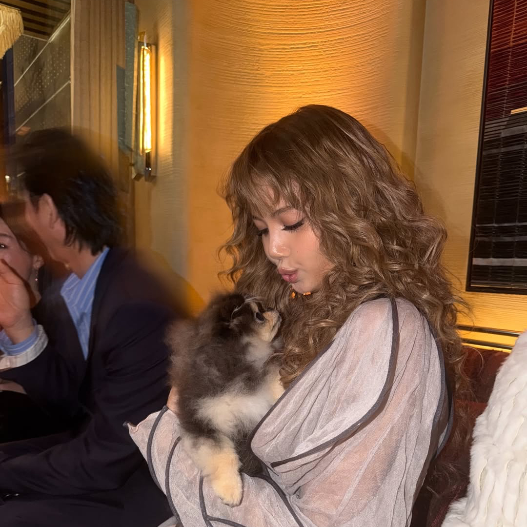 리사 (BLACKPINK)의 최신 사진