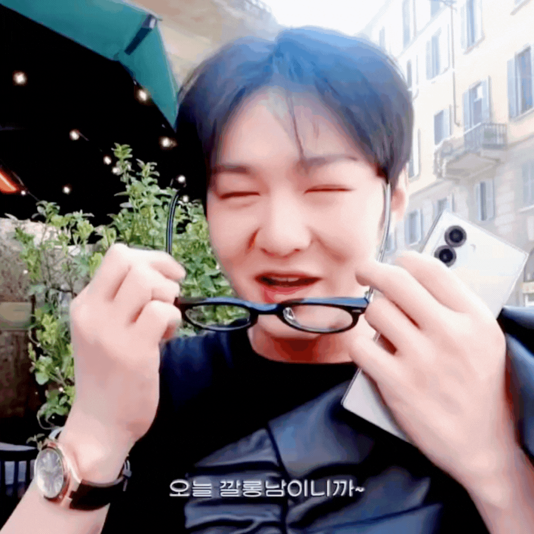 Recent activity shot of Lee Changsub (BTOB)