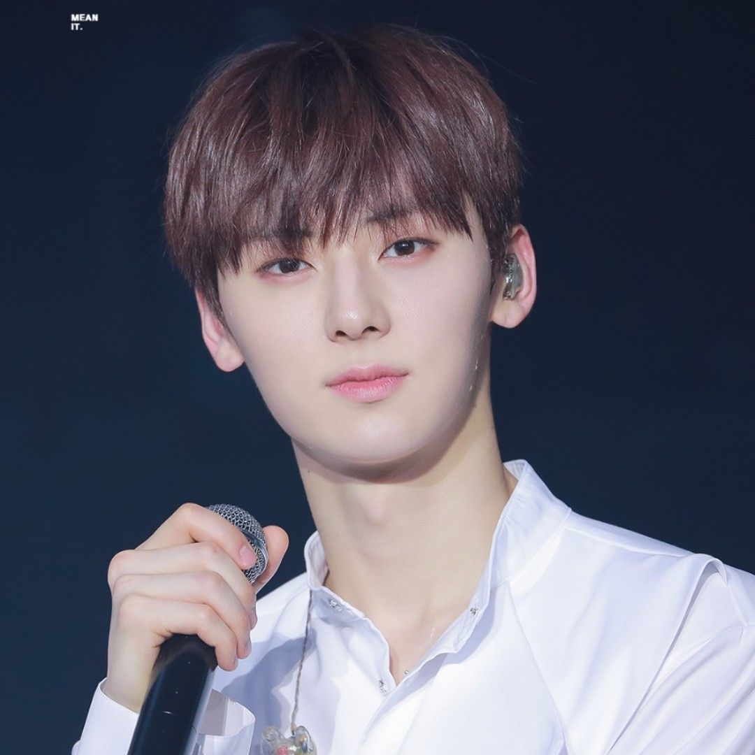 Latest photo of Hwang Minhyun