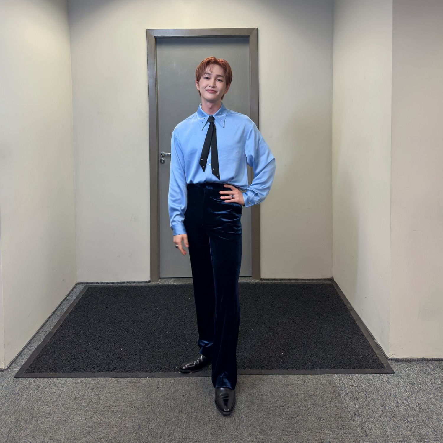 Behind-the-scenes cut of Onew (SHINee)