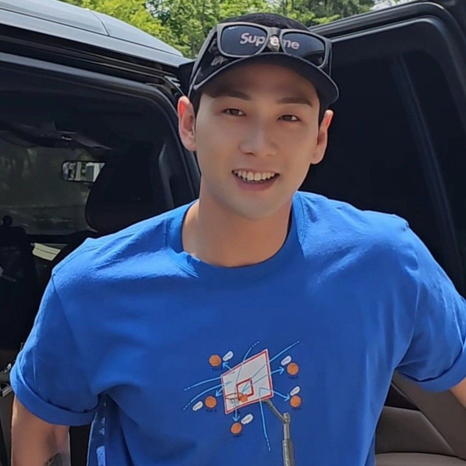 Latest photo of Baekho