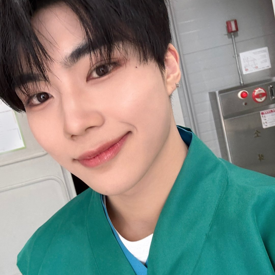 Behind-the-scenes cut of Park Gunwook (ZEROBASEONE)