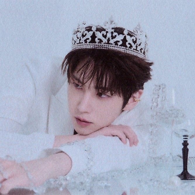 信源 (PENTAGON)粉絲拍下的瞬間