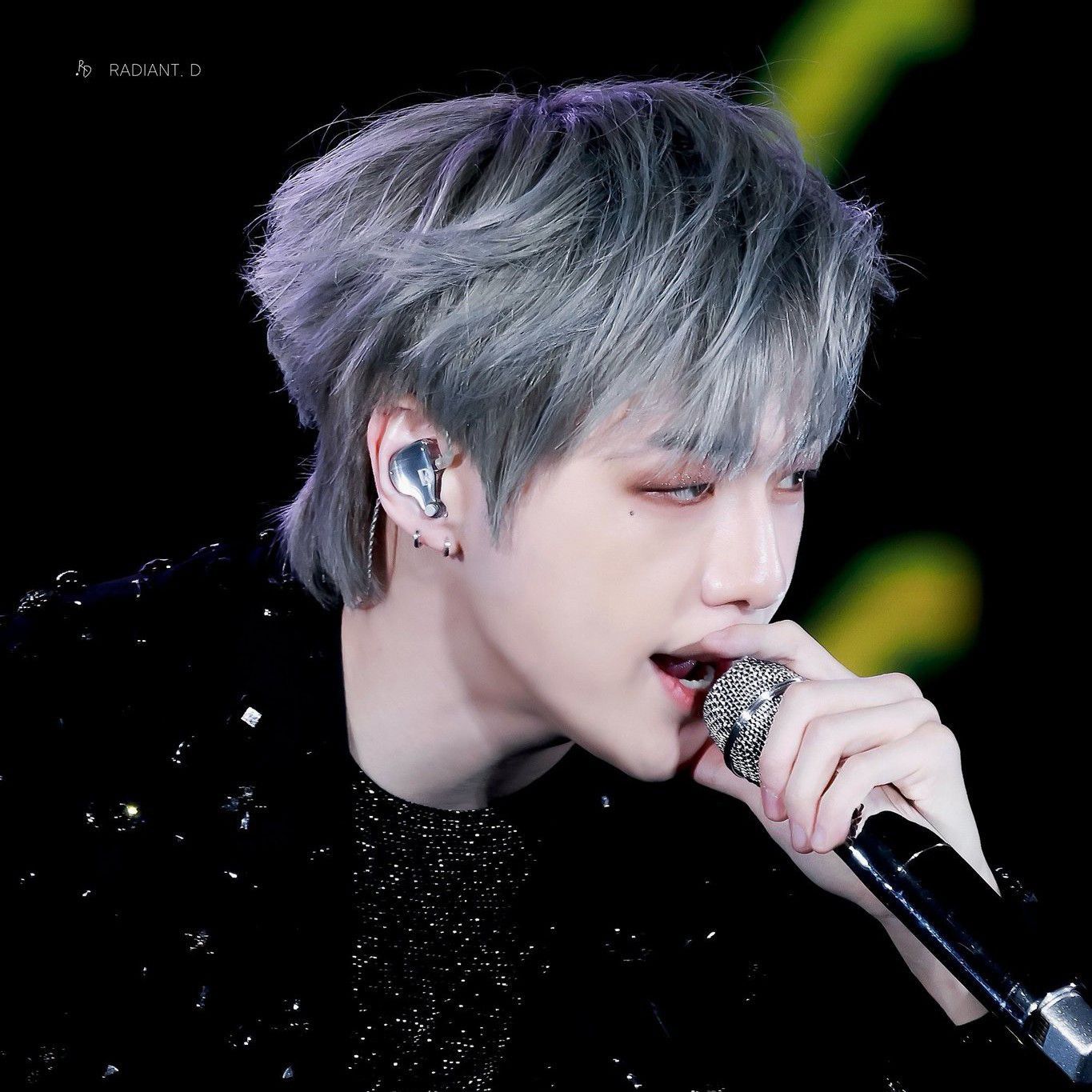 A moment captured by Kang Daniel's fan