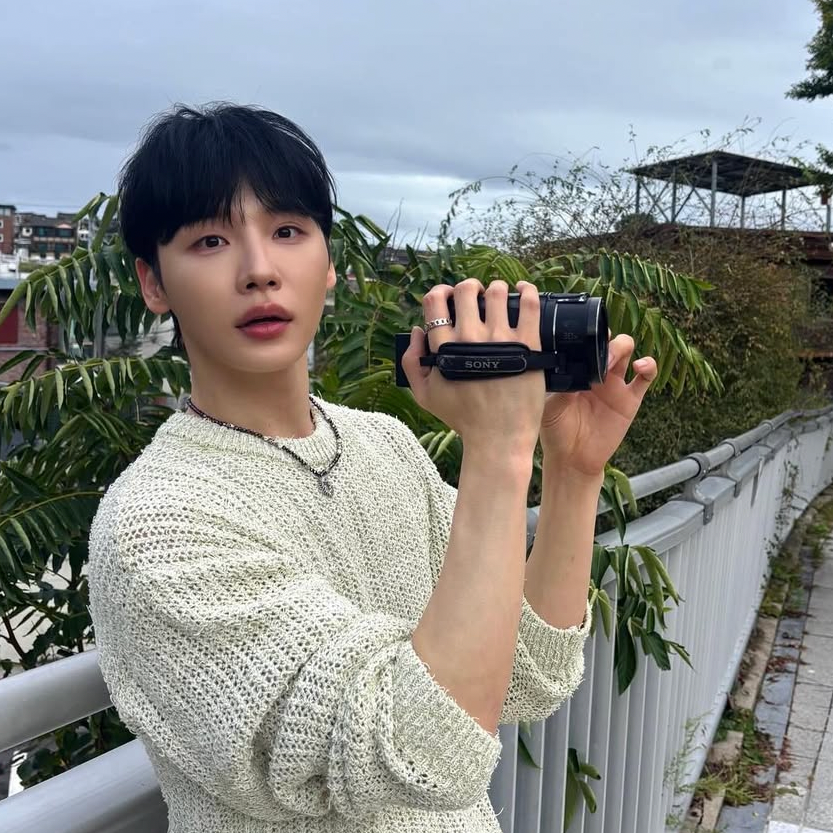 Potret di balik layar Jeon Woong (AB6IX)
