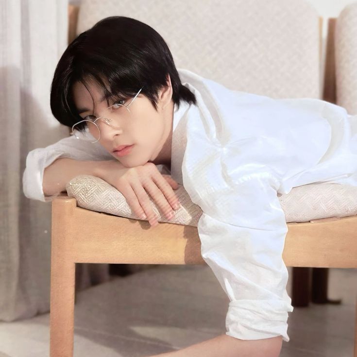 Foto terbaru Jake (ENHYPEN)