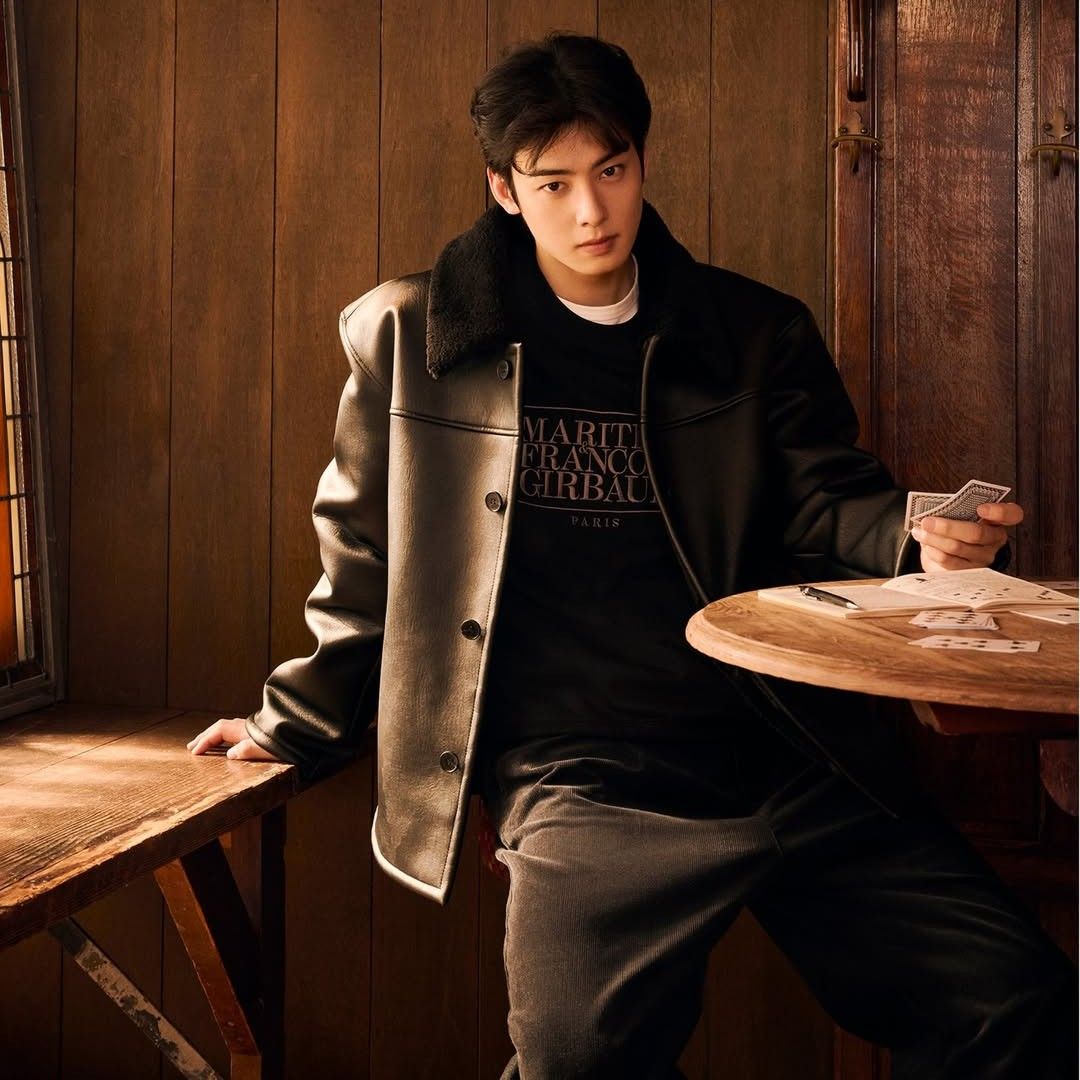 Recent activity shot of Eunwoo (ASTRO)