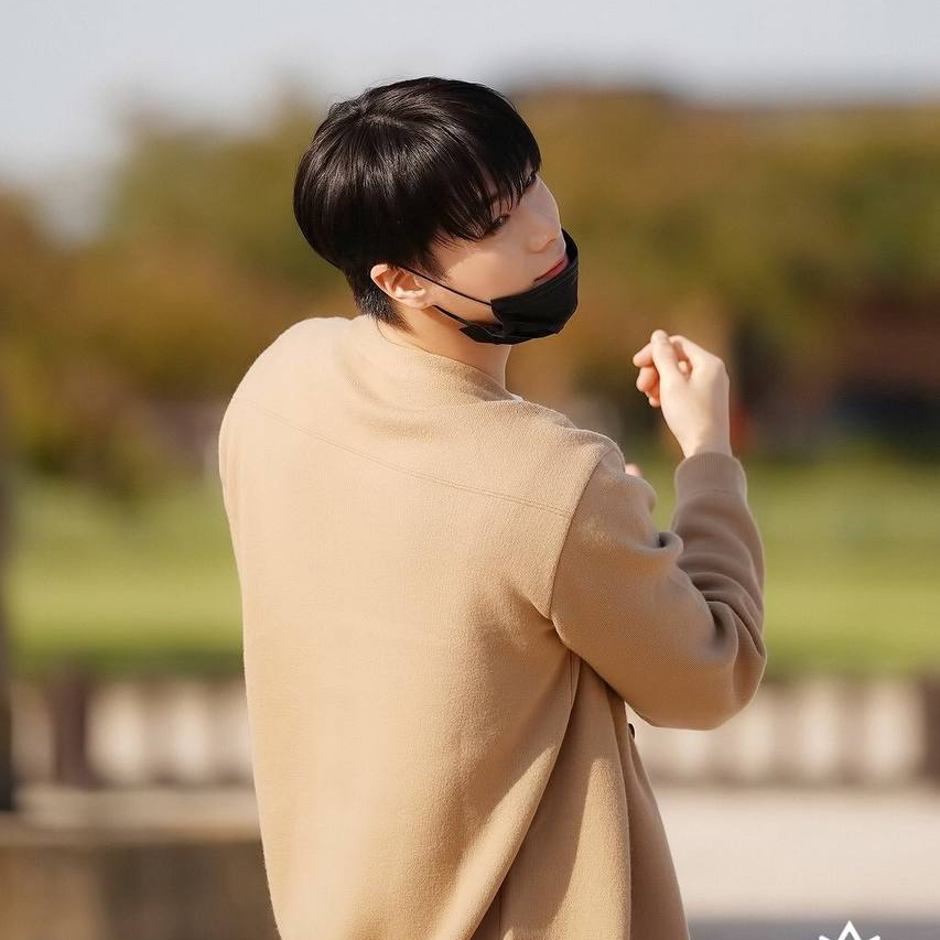 A moment captured by Moonbin (ASTRO)'s fan