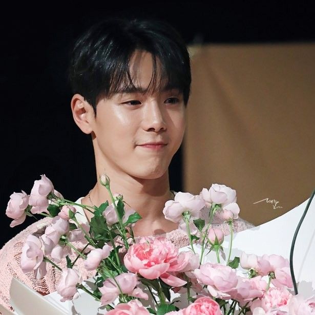 Behind-the-scenes cut of Shownu (MONSTA X)
