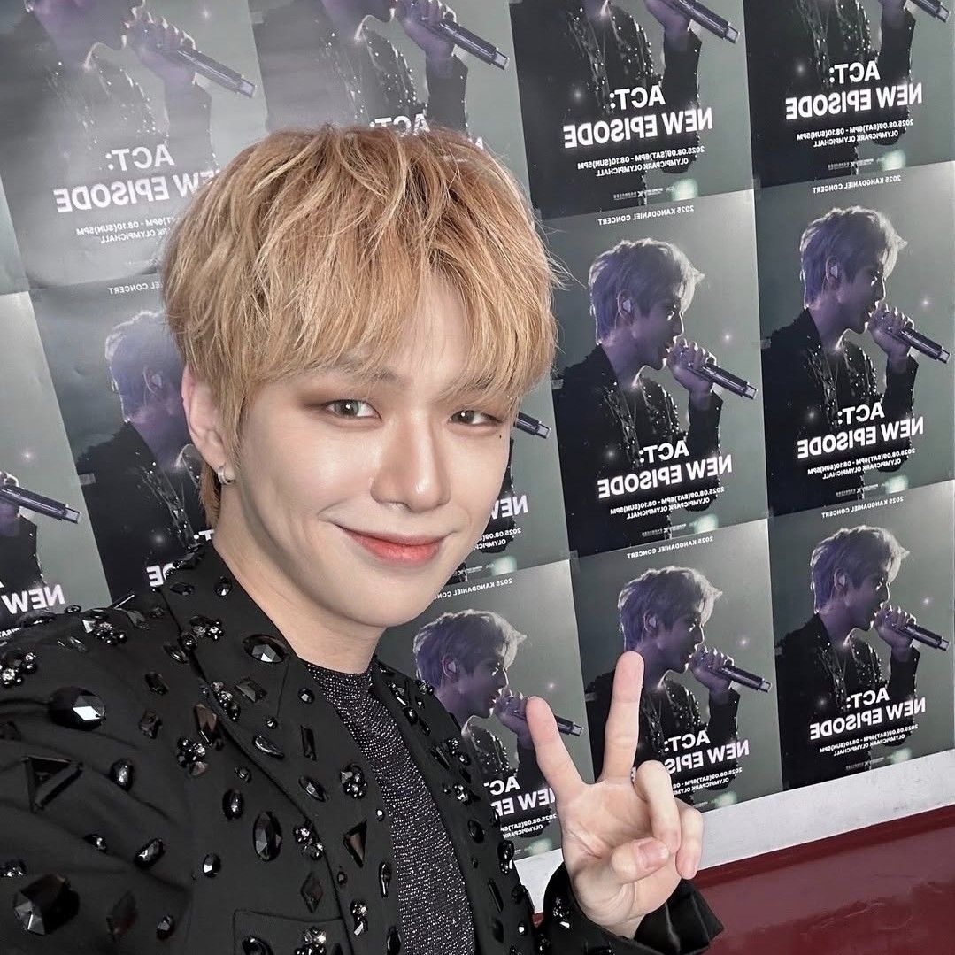 Latest photo of Kang Daniel