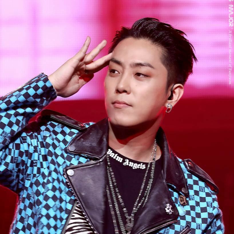 A moment captured by Eun Jiwon (SECHSKIES)'s fan