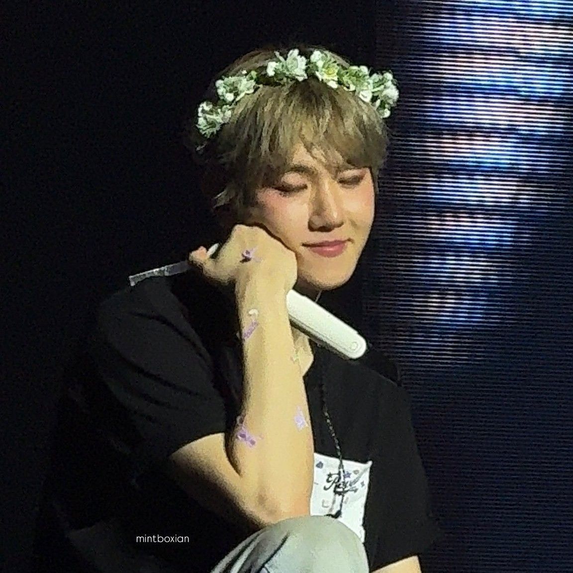 ベクヒョン (EXO)の最新写真