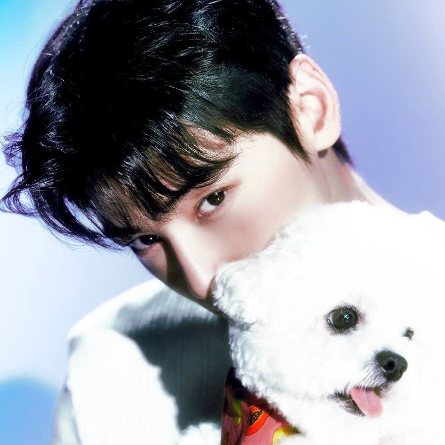 Recent activity shot of Eunwoo (ASTRO)