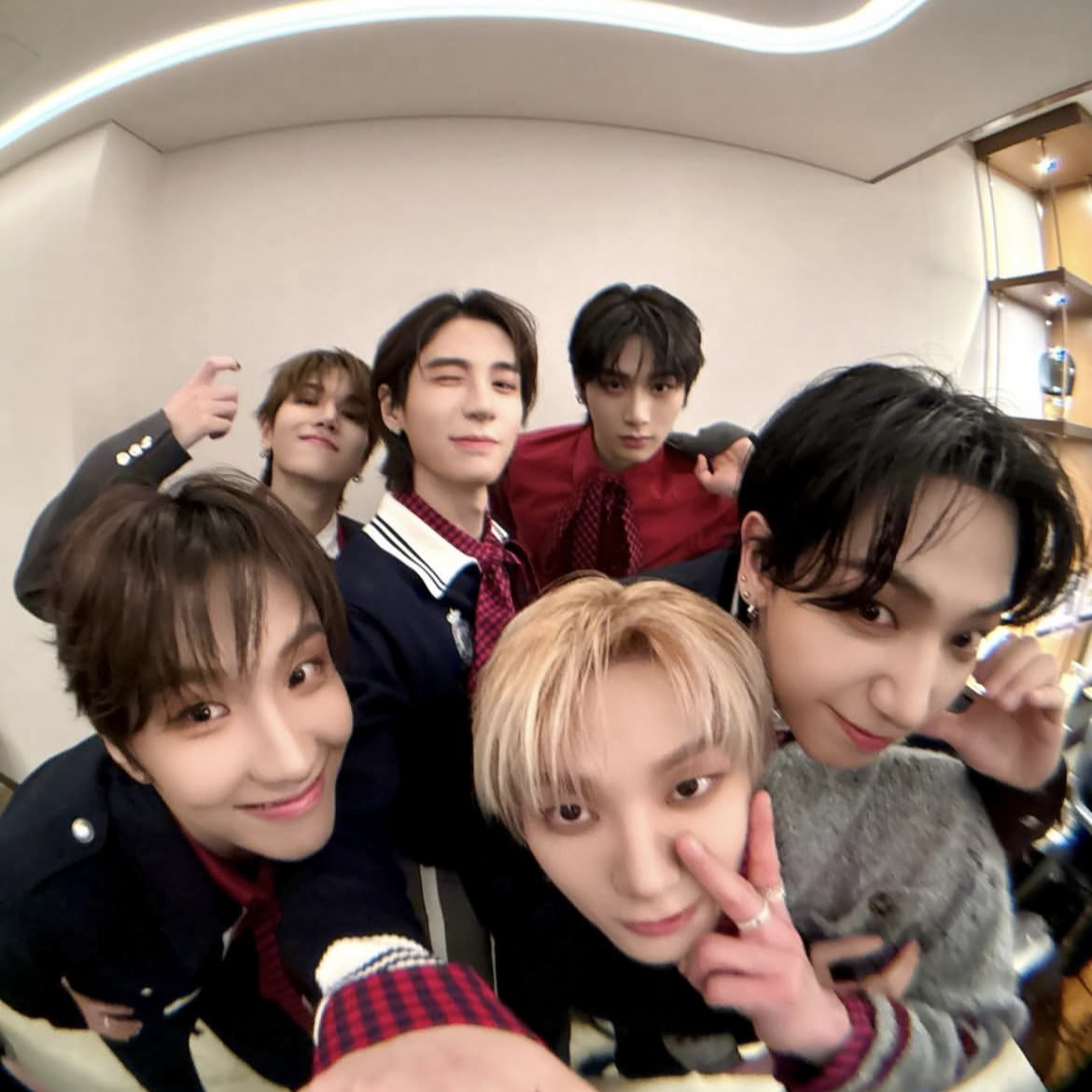 Behind-the-scenes cut of BOYNEXTDOOR