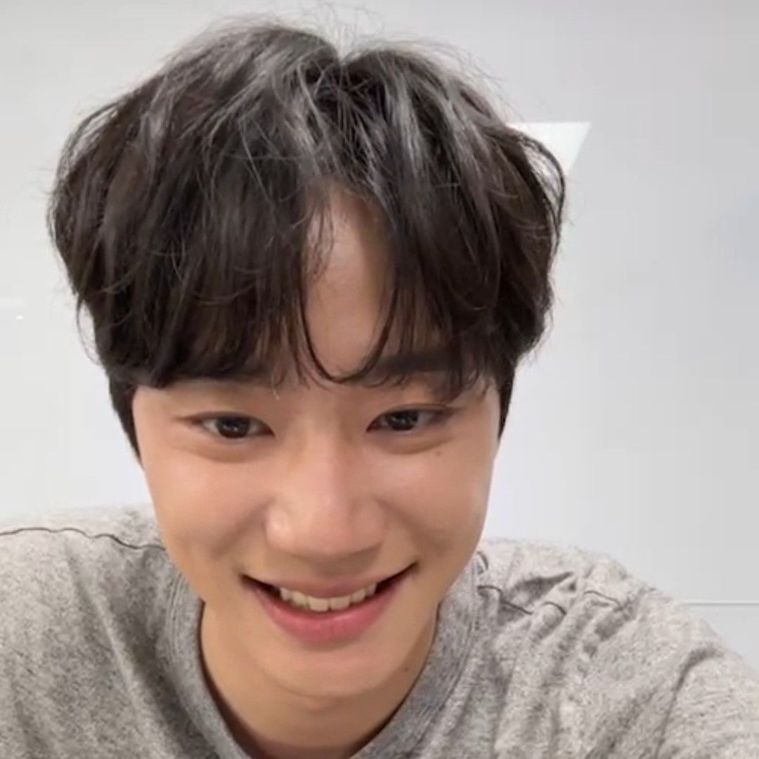 Recent activity shot of Lee Junyoung