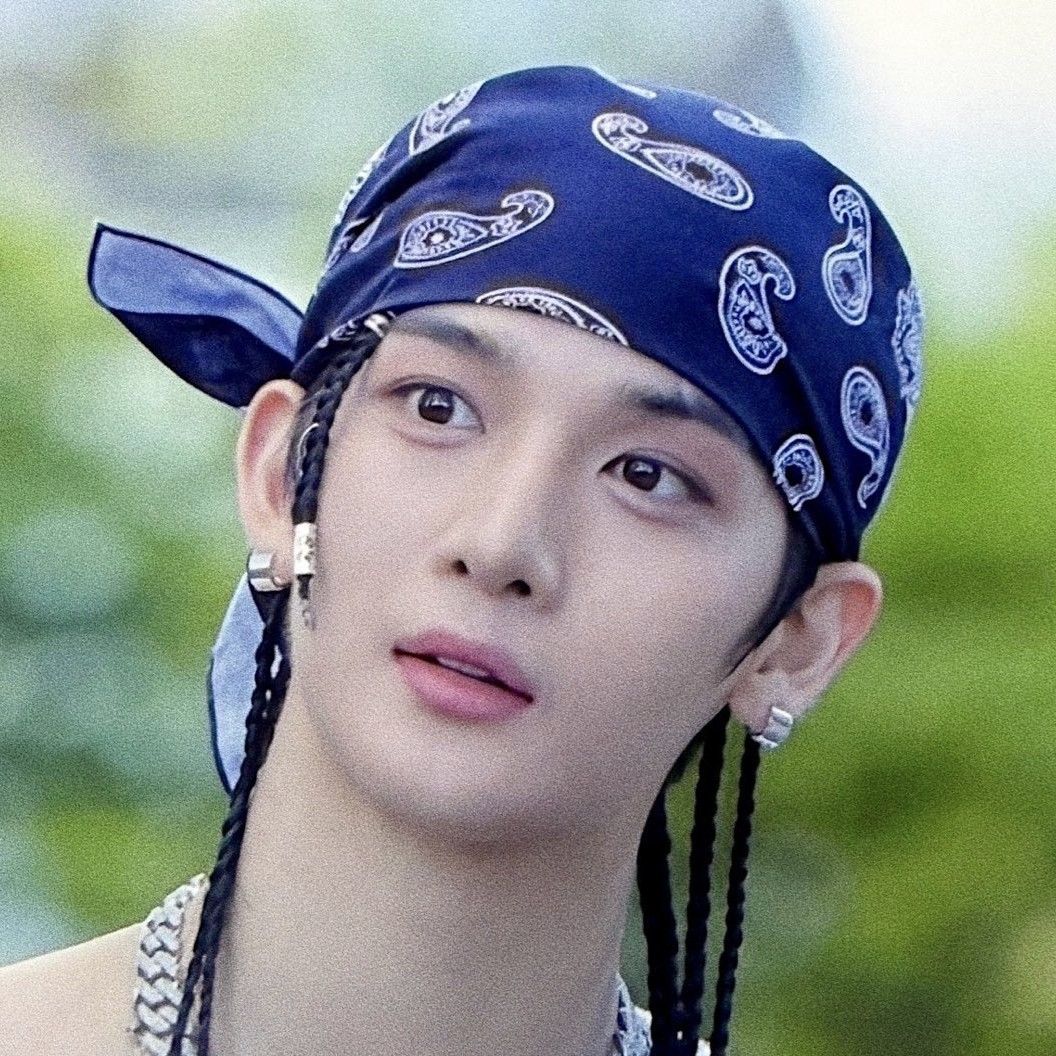 Latest photo of Bae Jinyoung