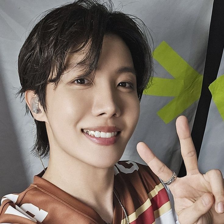 Behind-the-scenes cut of j-hope (BTS)