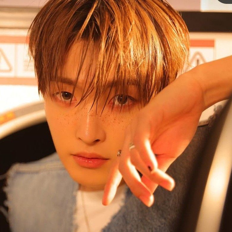 Behind-the-scenes cut of Hongjoong (ATEEZ)