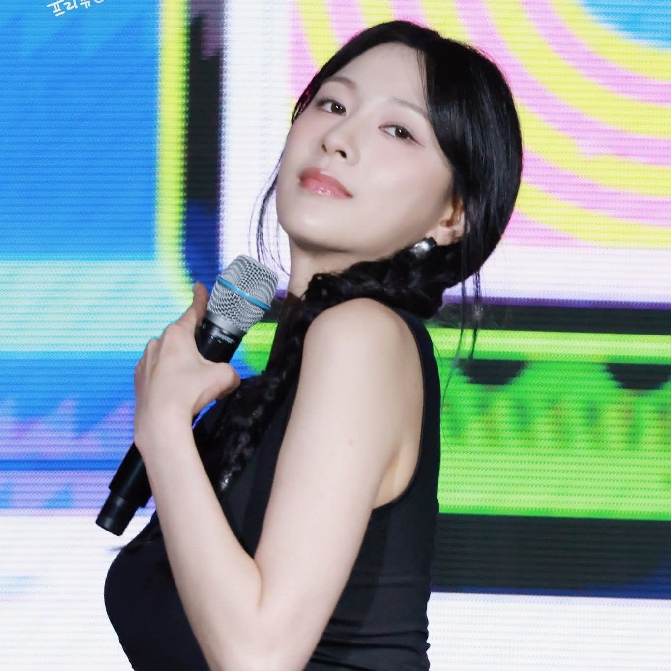 A moment captured by Oh Hayoung (Apink)'s fan