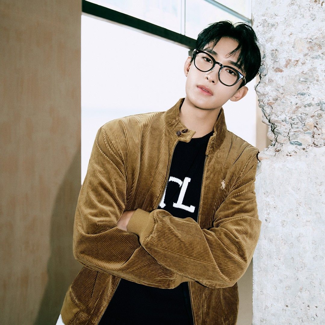 도겸 (세븐틴)의 비하인드 컷
