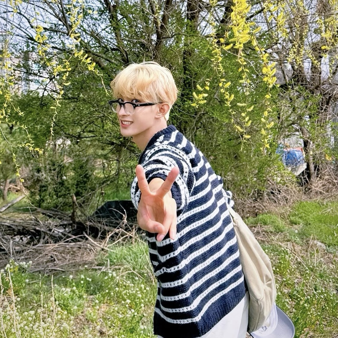 Latest photo of DK (SEVENTEEN)