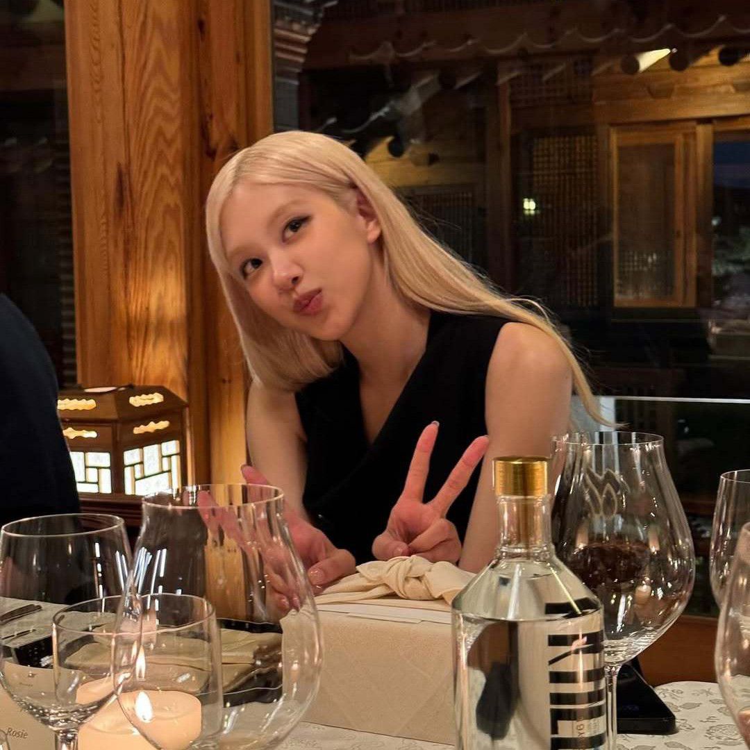 로제 (BLACKPINK)의 최신 사진