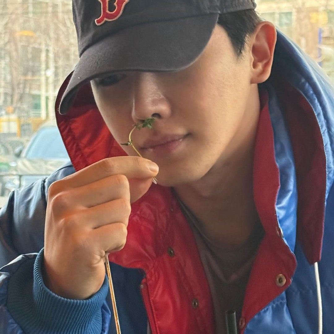 Behind-the-scenes cut of Wonho