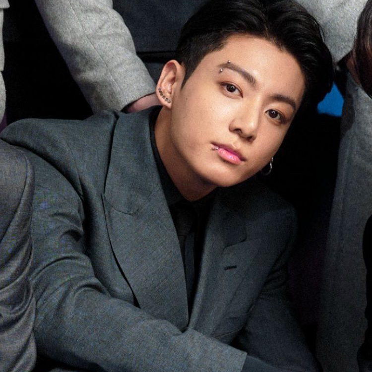 Momen yang diabadikan oleh penggemar Jungkook (BTS)