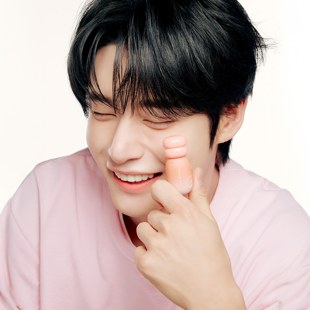 Latest photo of Kim Jiwoong (ZEROBASEONE)