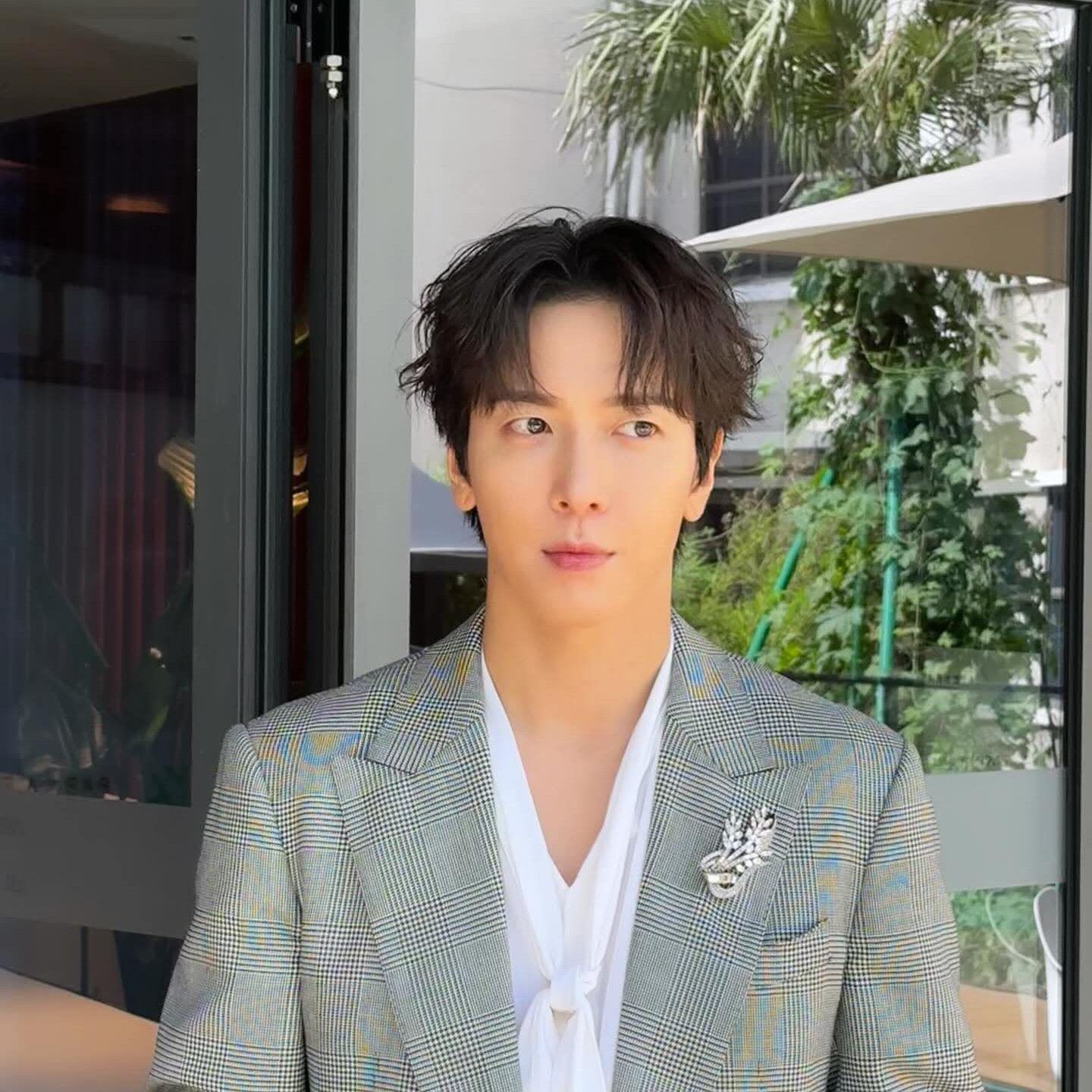 A moment captured by CNBLUE's fan