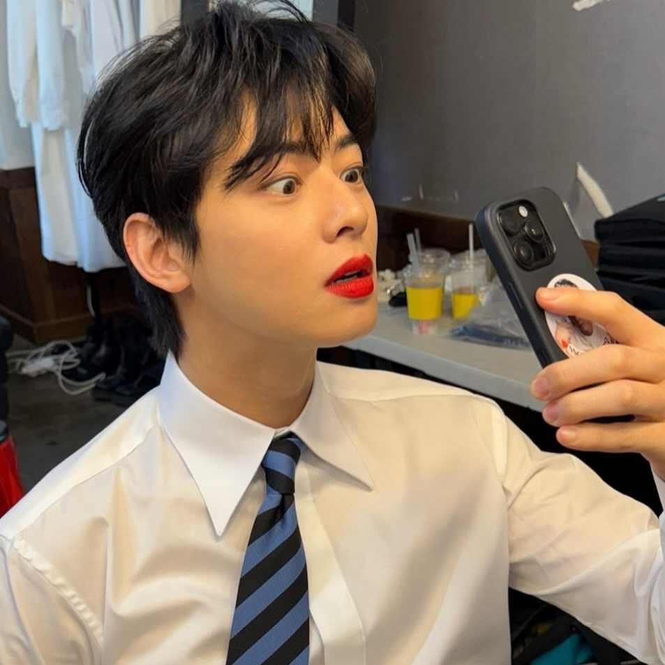 Latest photo of Eunwoo (ASTRO)
