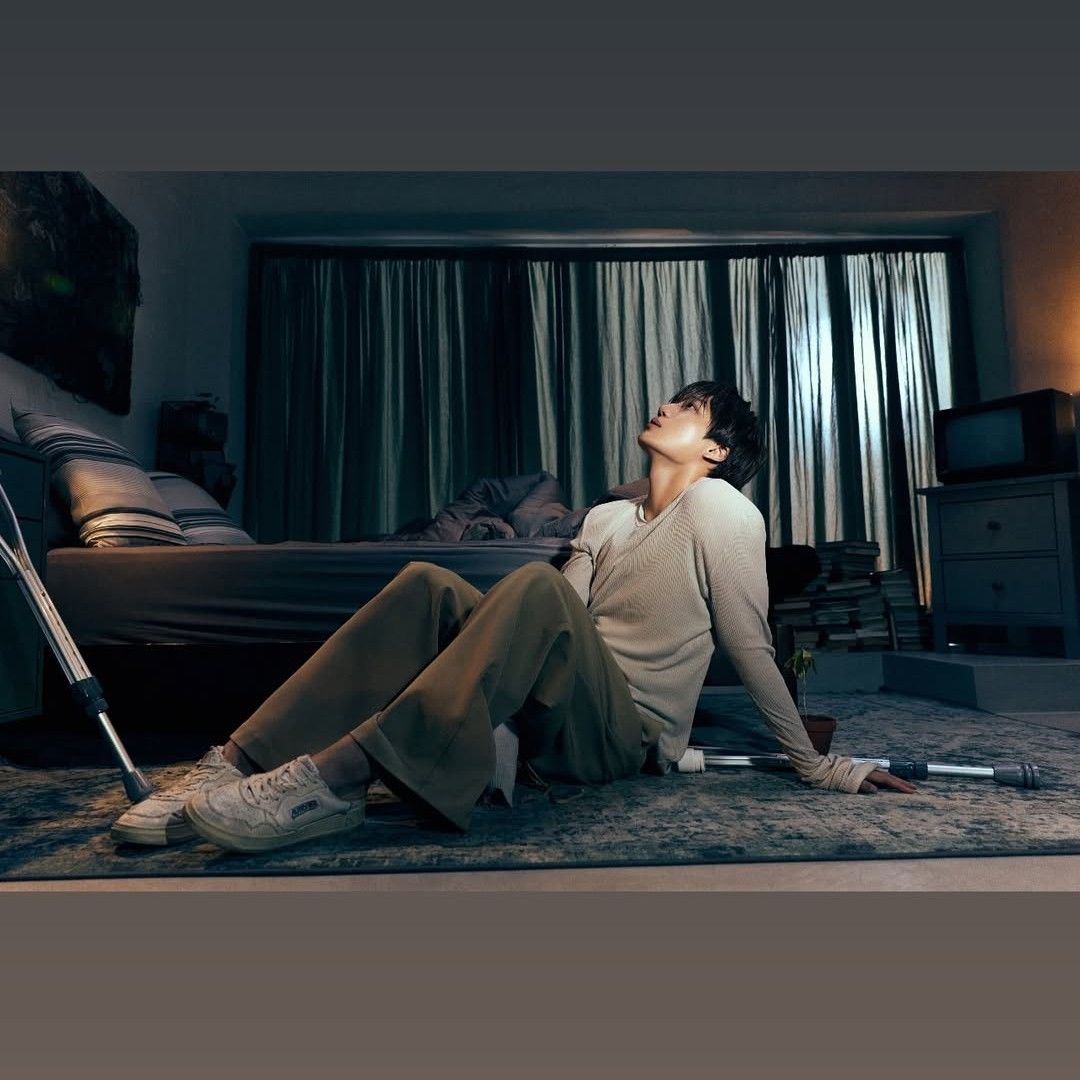 Behind-the-scenes cut of Kai (EXO)