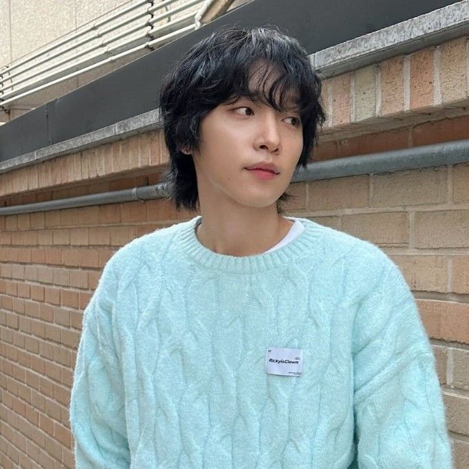 Latest photo of Jeong Sewoon