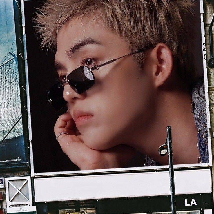 A moment captured by S.Coups (SEVENTEEN)'s fan