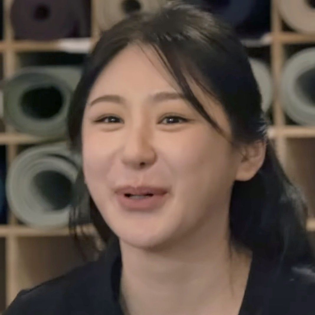 李彩演的最新活动照片