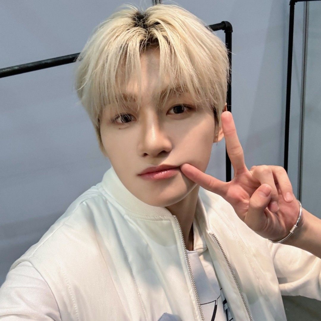 Recent activity shot of Jihoon (TWS)