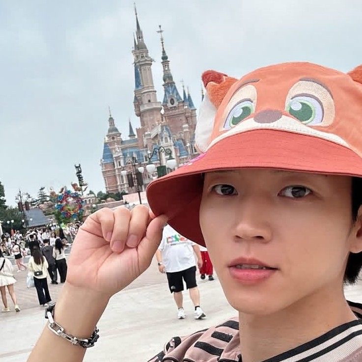 A moment captured by Woohyun (INFINITE)'s fan