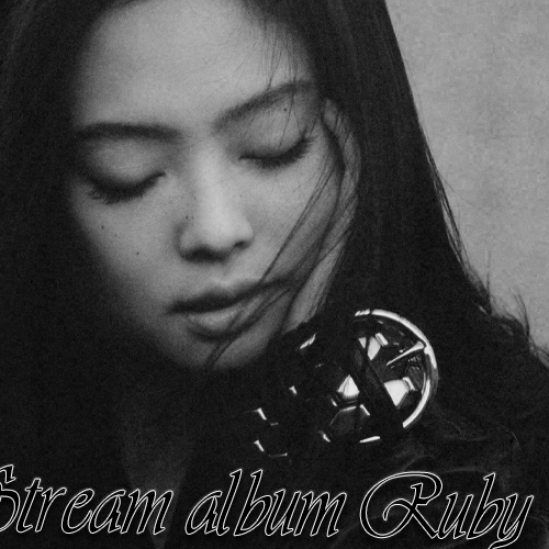 Jennie (BLACKPINK)粉丝拍下的瞬间