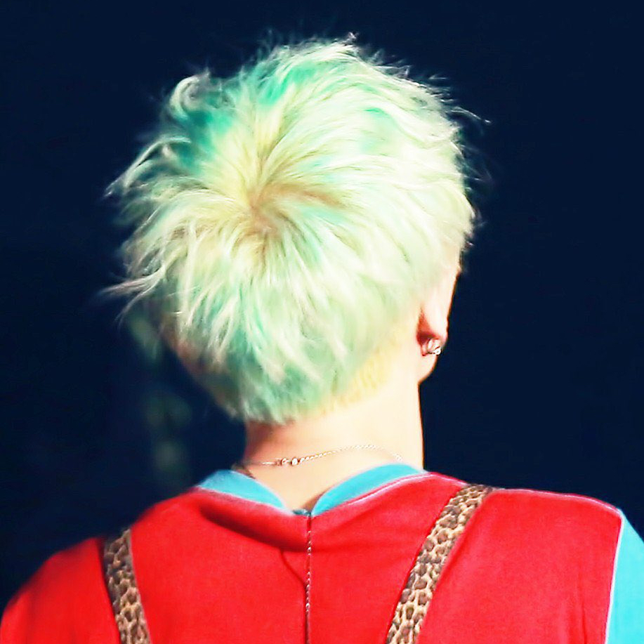 SUGA (防彈少年團)的最新照片