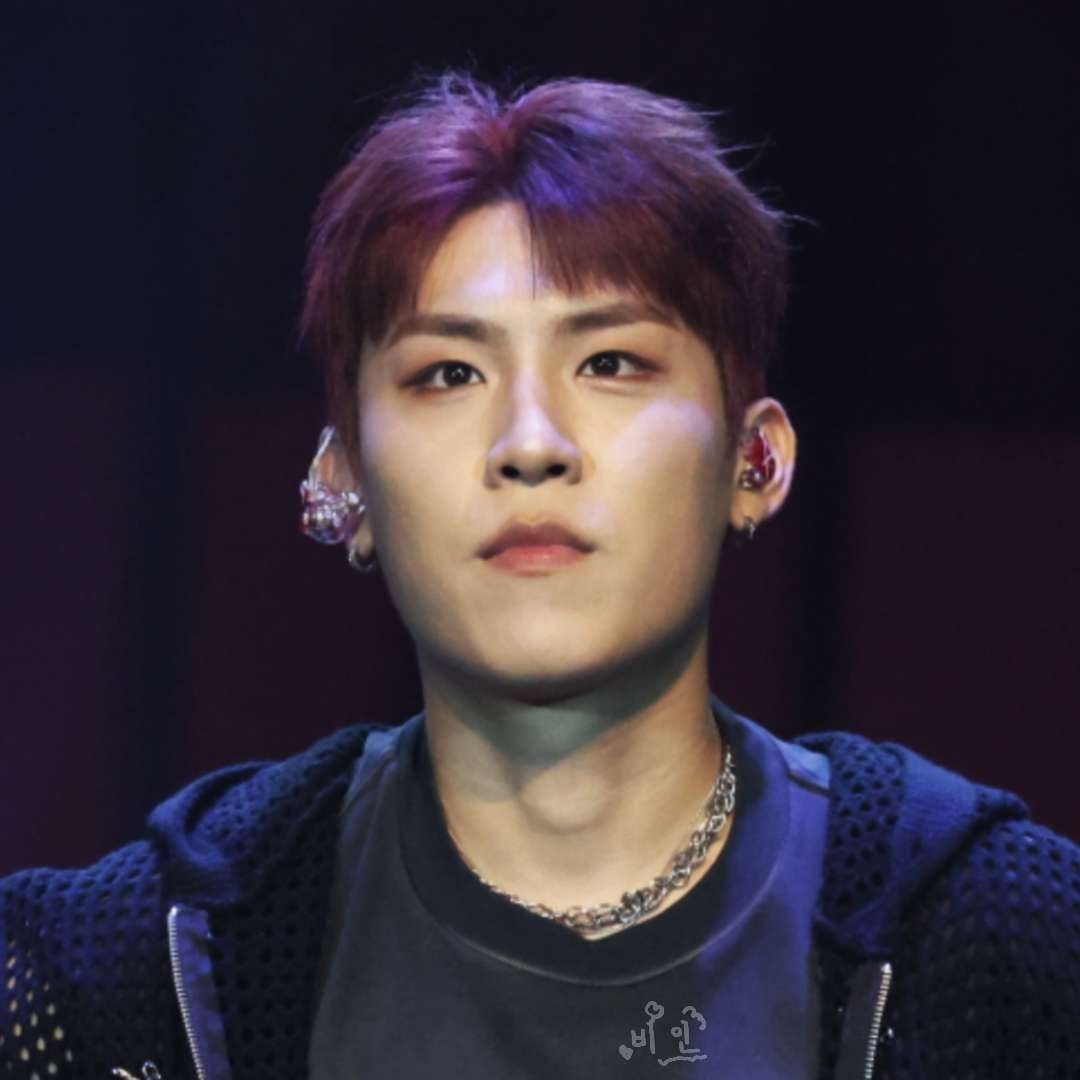 Latest photo of Park Woojin (AB6IX)