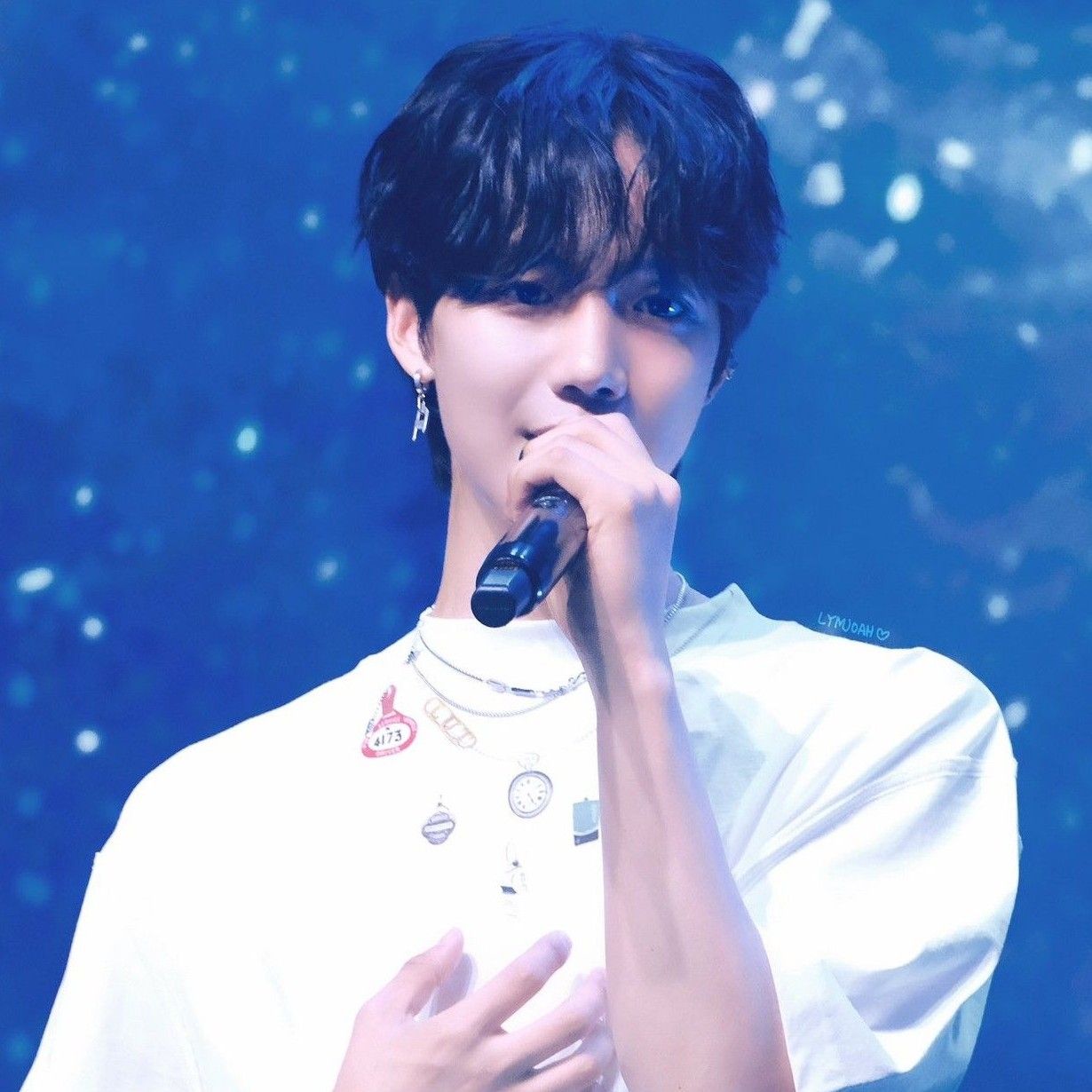 Behind-the-scenes cut of Lim Youngmin
