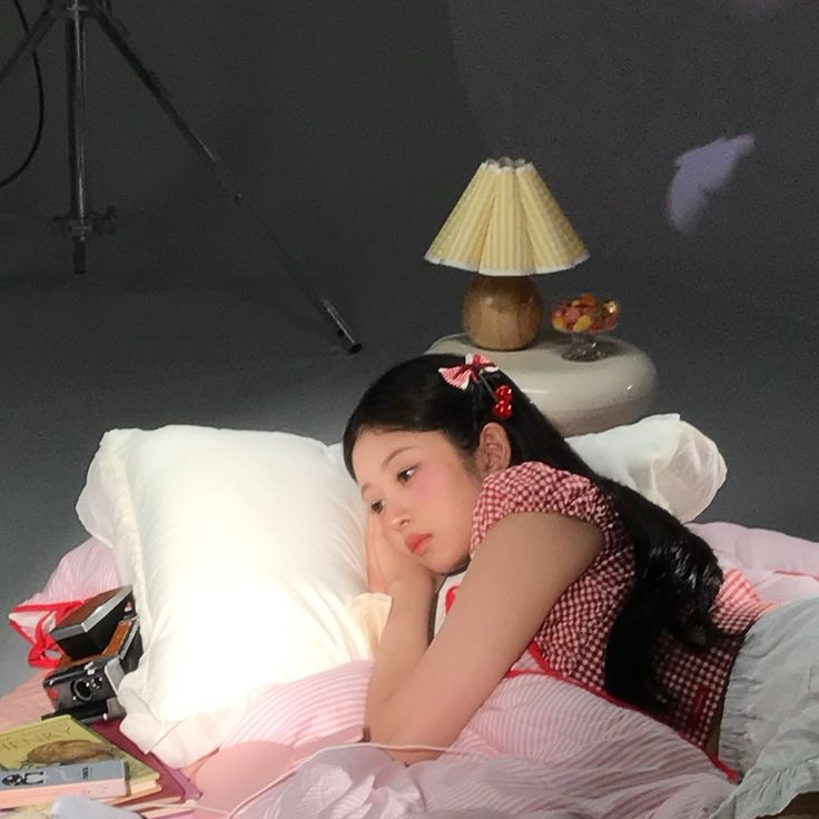 레이 (IVE)의 비하인드 컷