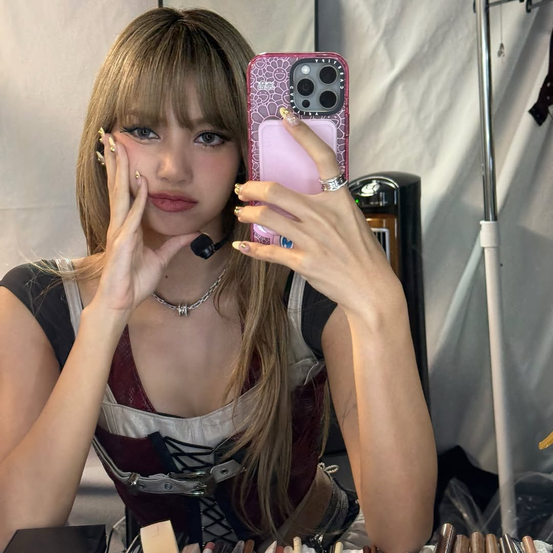 Latest photo of Lisa (BLACKPINK)
