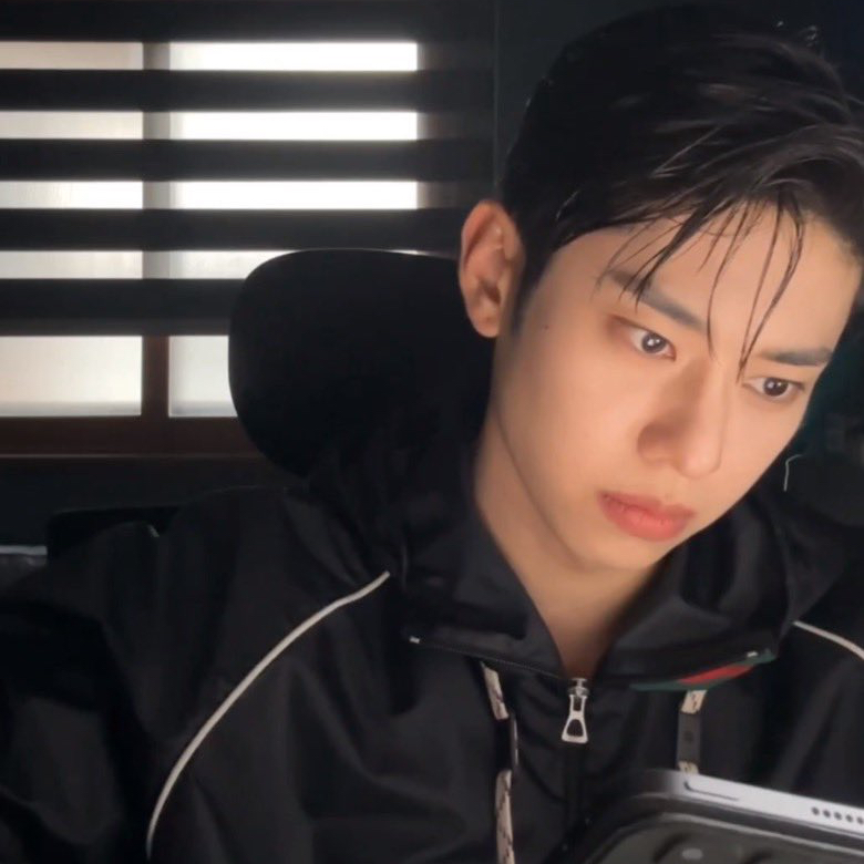 Behind-the-scenes cut of Kim Donghyun (AB6IX)