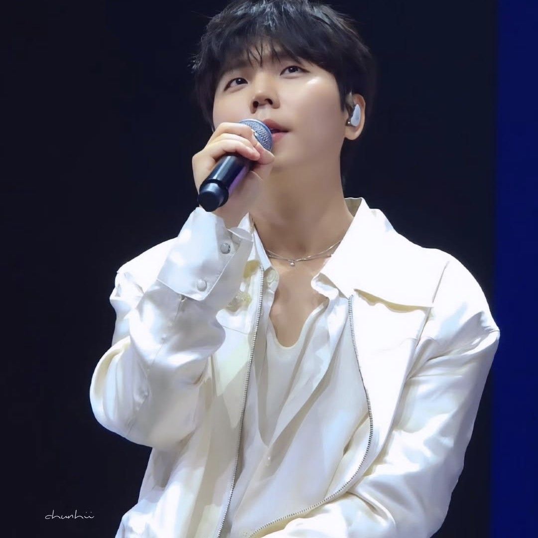 A moment captured by Jung Seunghwan's fan