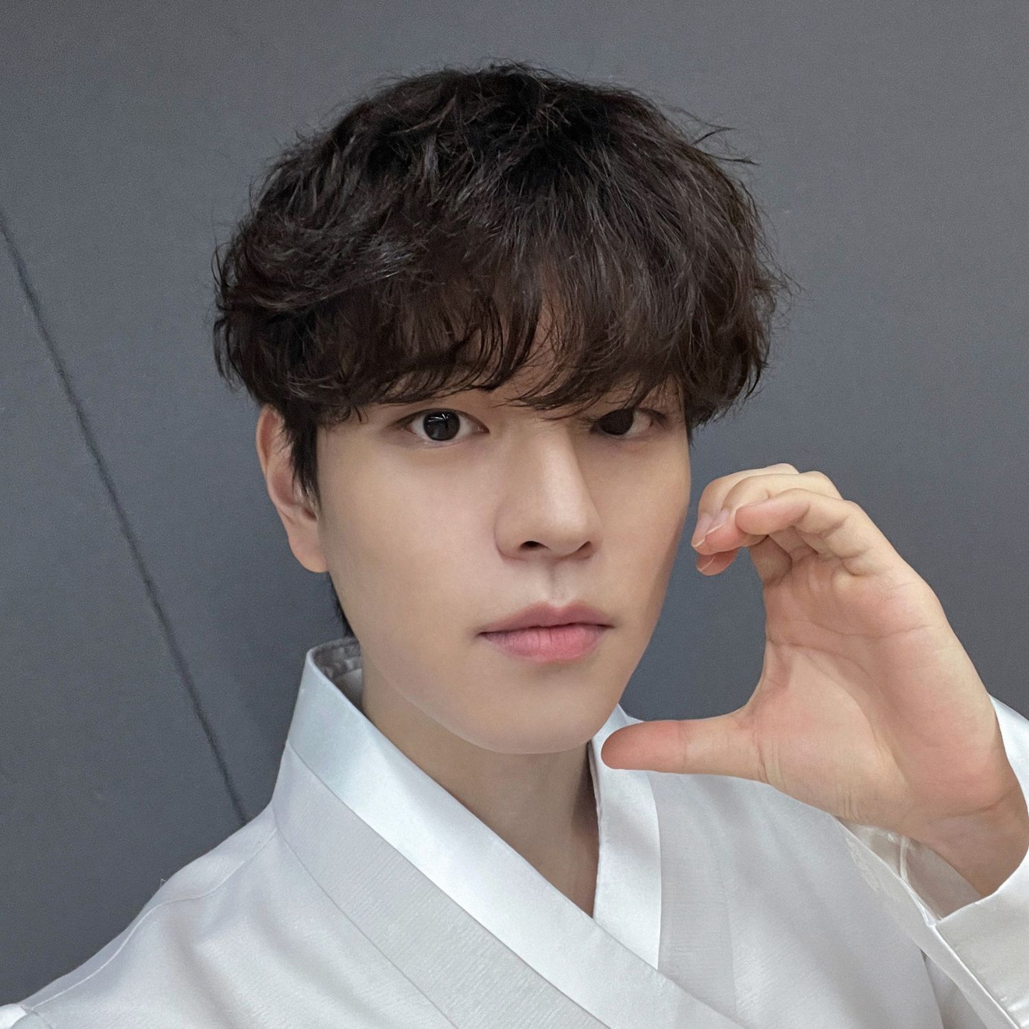 Behind-the-scenes cut of Stray Kids