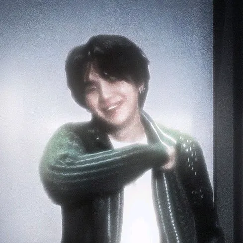 A moment captured by Secret Garden's fan