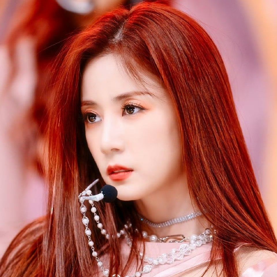 Recent activity shot of Park Chorong (Apink)