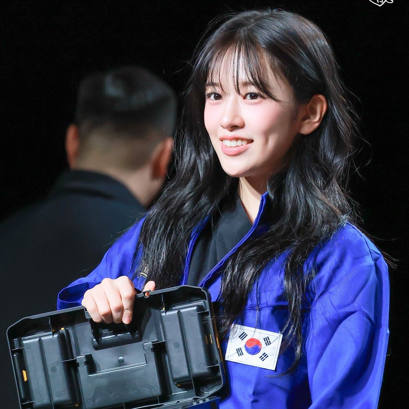 Recent activity shot of An Yujin (IVE)