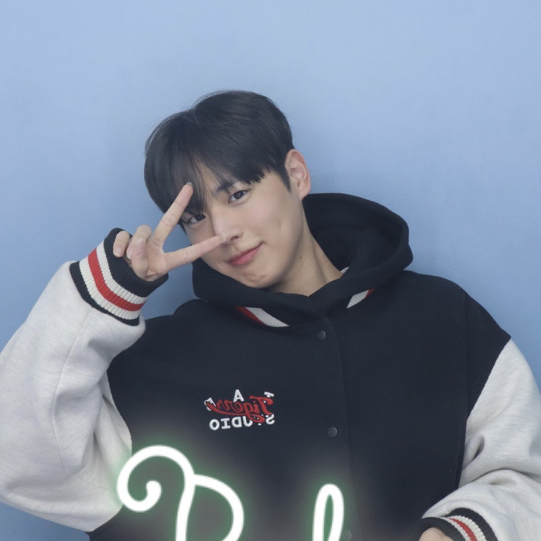 Latest photo of Choi Byungchan